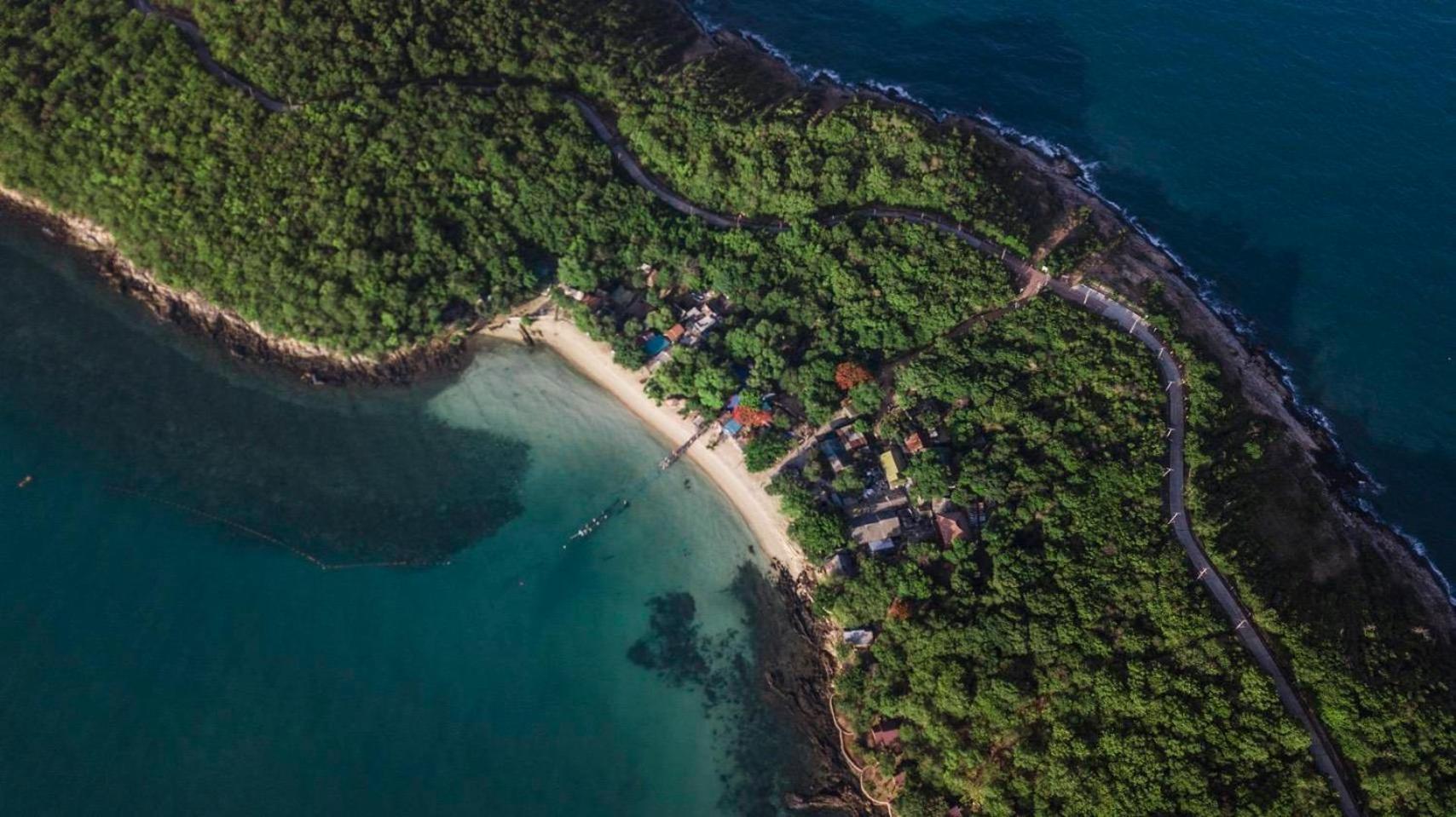 Hotel ลุงดำฮัทบีช Koh Samet Exterior foto