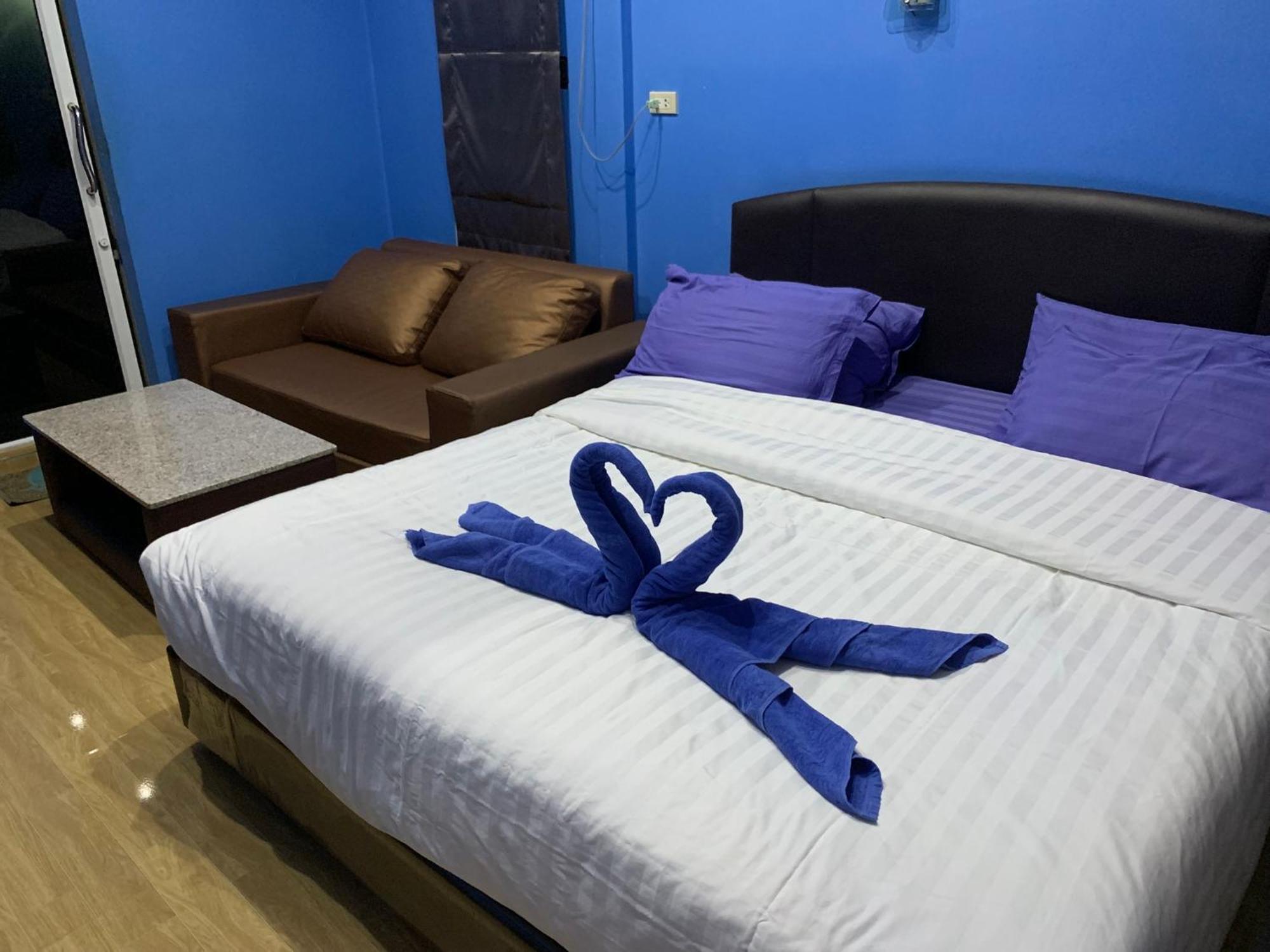 Hotel ลุงดำฮัทบีช Koh Samet Exterior foto