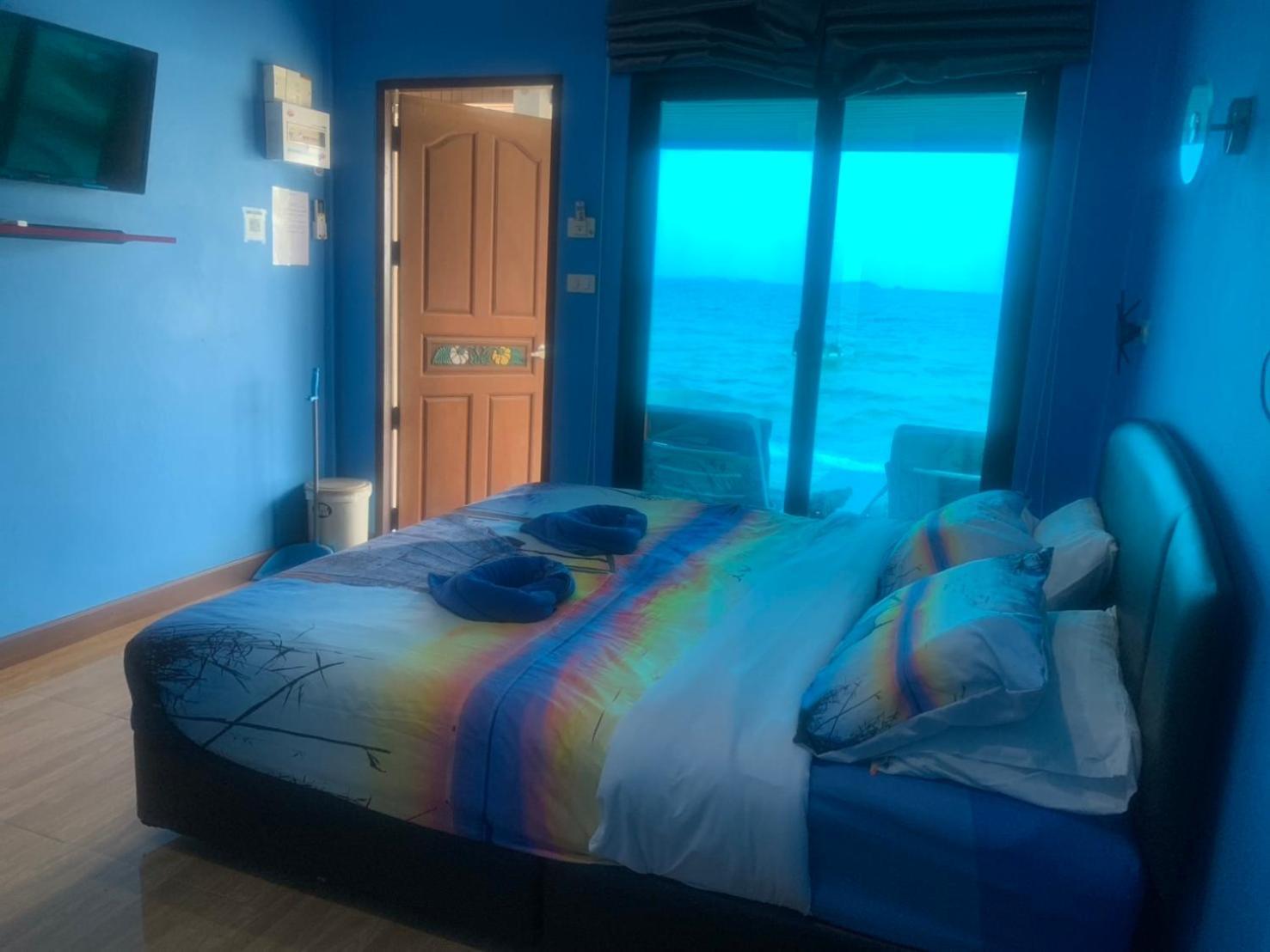 Hotel ลุงดำฮัทบีช Koh Samet Exterior foto